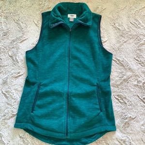 Old Navy fleece vest, size XS. Tags removed but never worn